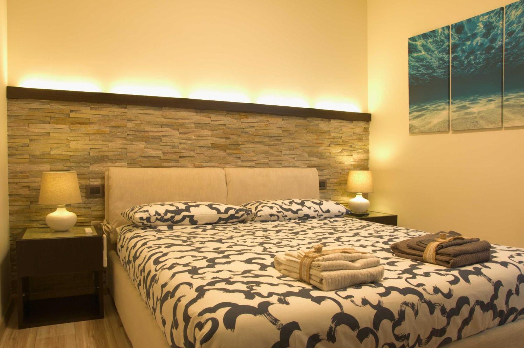 Una Spettacolare Vista Mare - Casa Con Jacuzzi Bergeggi Exteriör bild